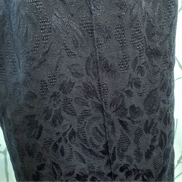 FOR LOVE & LEMONS navy blue jacquard floral print Luella Cigarette crop pants - Picture 7 of 12